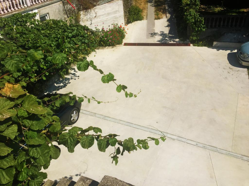 Milmaris Apartments Тиват Екстериор снимка