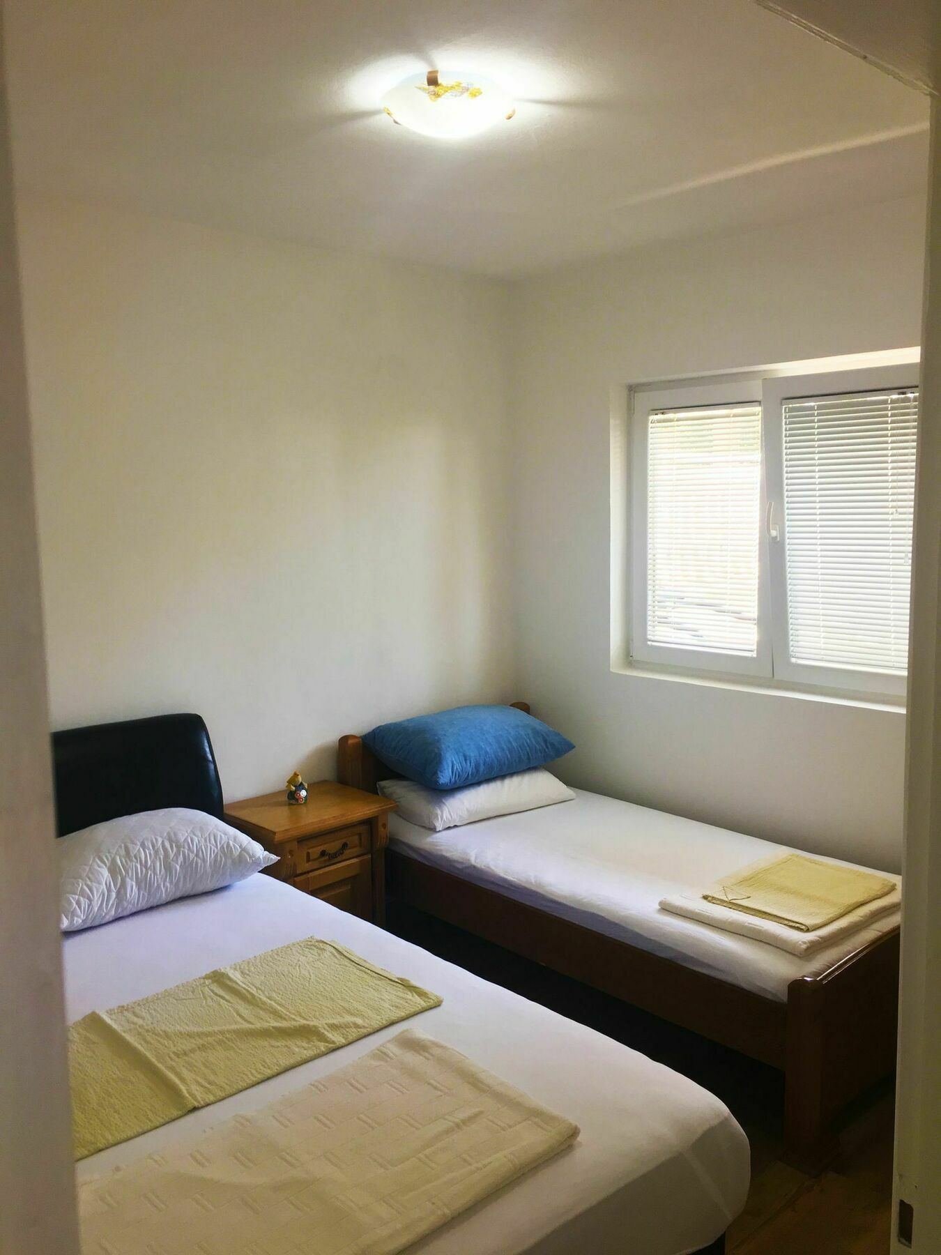 Milmaris Apartments Тиват Екстериор снимка