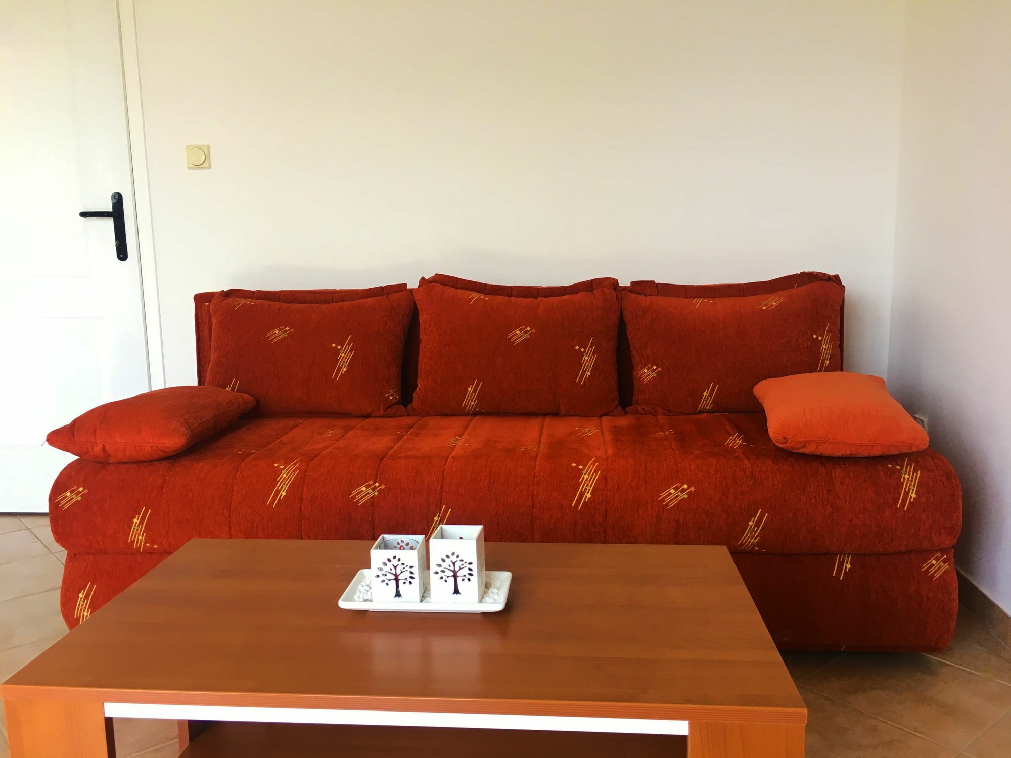 Milmaris Apartments Тиват Екстериор снимка
